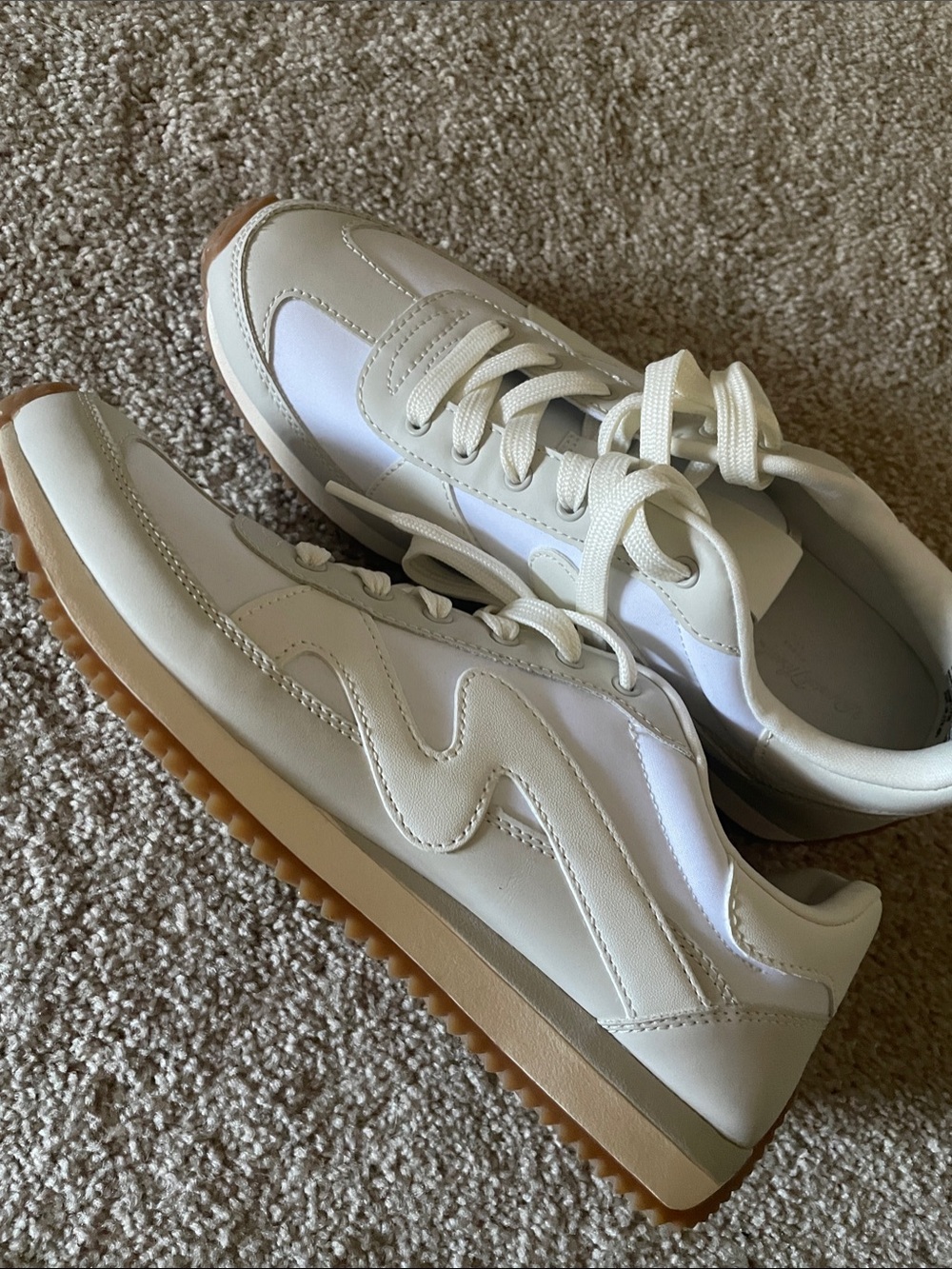Women’s Cream & White Retro Trainer Sneakers